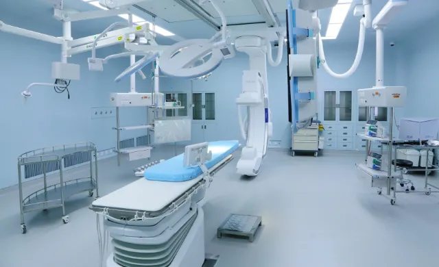 Cleanroom Engineering for Ophthalmic Hospital Operating Rooms